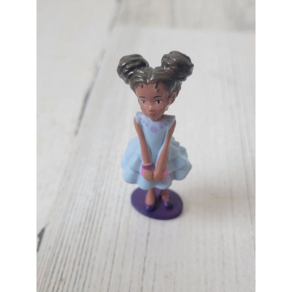 Disney pigtail bun girl mini‎ blue dress toy figure